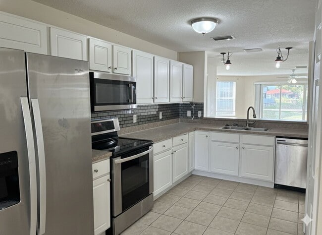 Building Photo - Lease Now! Unbeatable 3 Bed / 3 Bath Luxury in Prime Kissimmee (34744) – Available Immediately!  ...