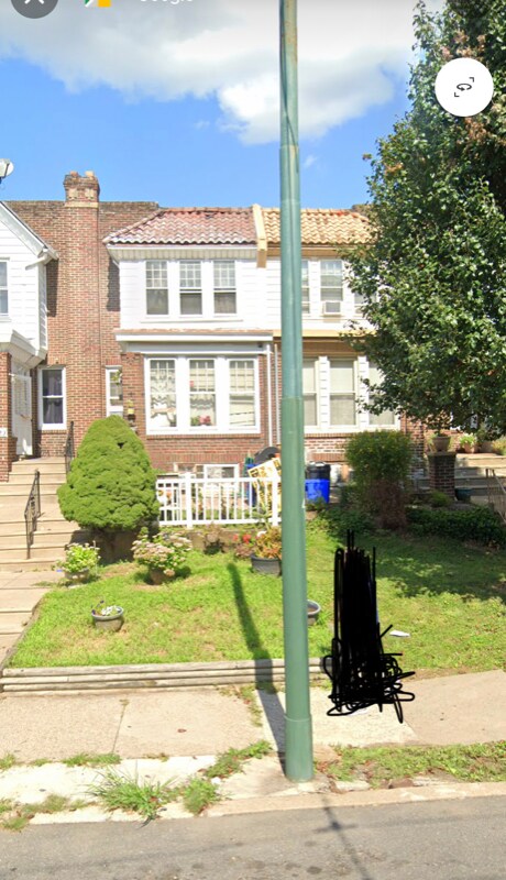 Primary Photo - 3525 Ryan Ave