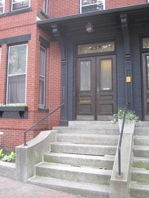 Building Photo - 238 State St