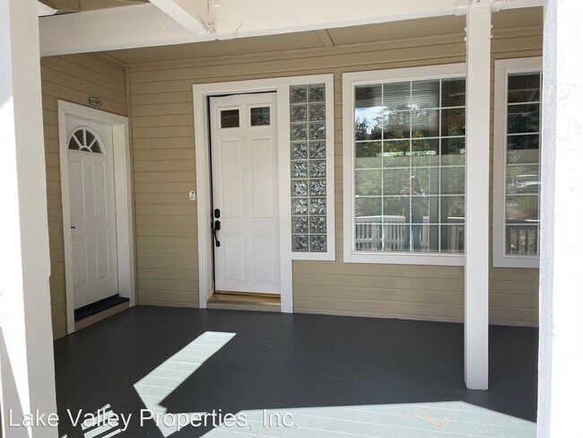 Foto del edificio - 4 br, 2.5 bath House - 1634 Skyline Ave.