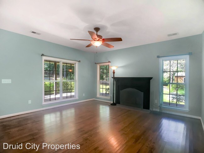 Building Photo - 3 br, 2 bath House - 8201 Lake Judson Road