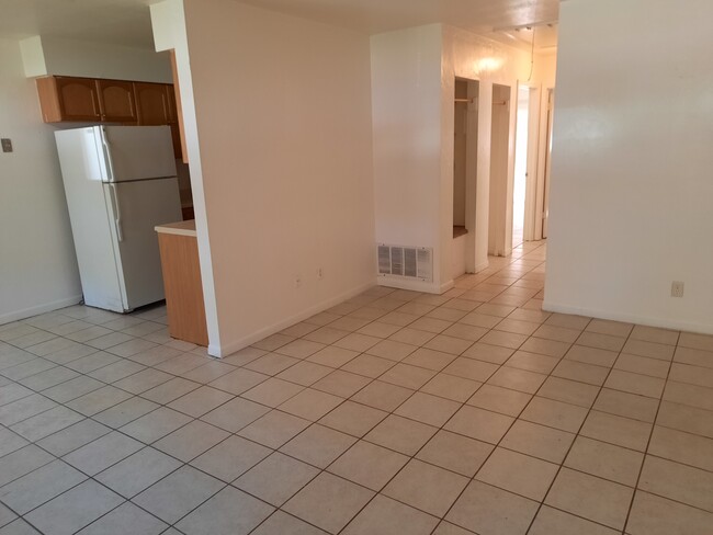Building Photo - 6737 SW 44th Ave
