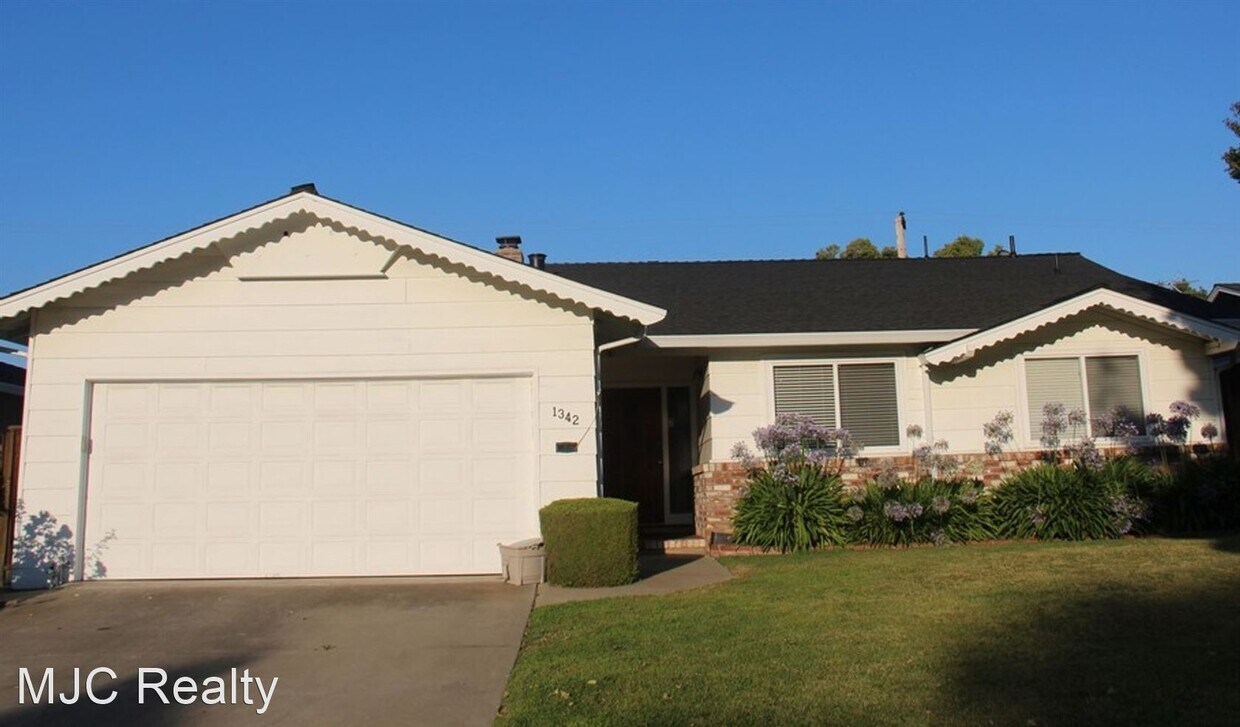 3 br, 2 bath House 1342 Bobolink Circle, House Rental in Sunnyvale