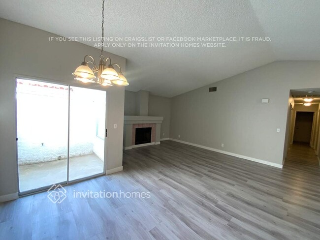 Building Photo - 4041 Hazelridge Dr