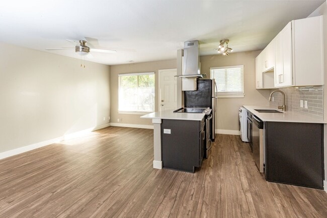 Interior Photo - Welcome to The Acadia