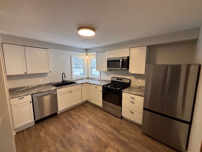 Building Photo - 611 2nd Ave S