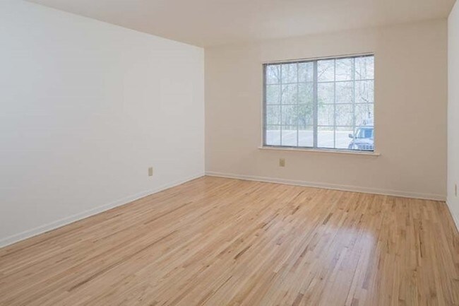 Crown Court Apartments in Basking Ridge NJ Apartments com Crown Court Apartments in Basking Ridge NJ Apartments com