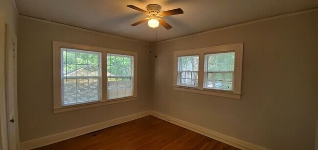 Building Photo - 720-3 Hawthorne Rd.-1BR/1BA-Ardmore APT!!!
