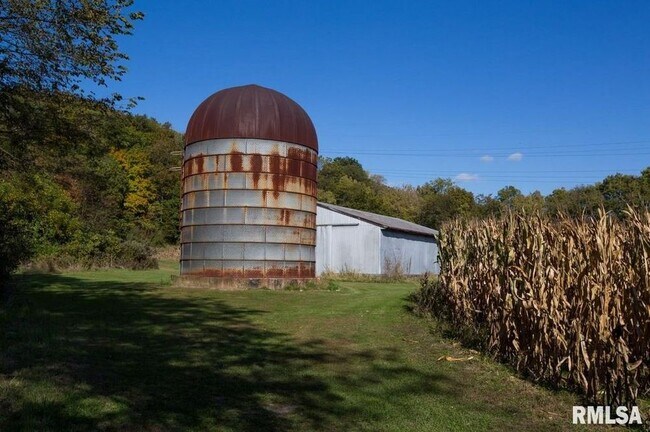 Building Photo - Nice country ranch home