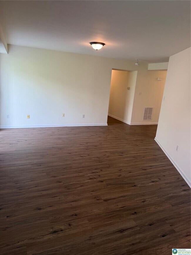 Foto del edificio - 7280 Adams Ct