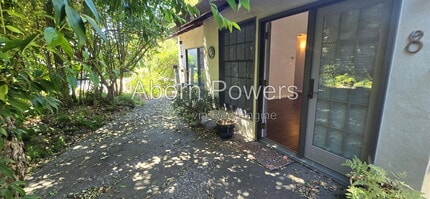 Building Photo - 2417 Oakenshield Rd