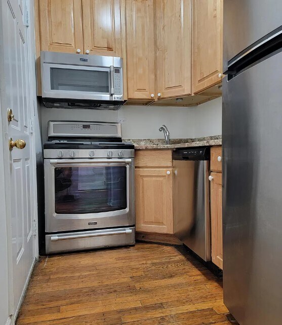 Building Photo - 507 W Deming Pl