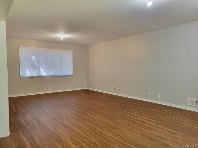 Foto del edificio - 11 Wood Ln