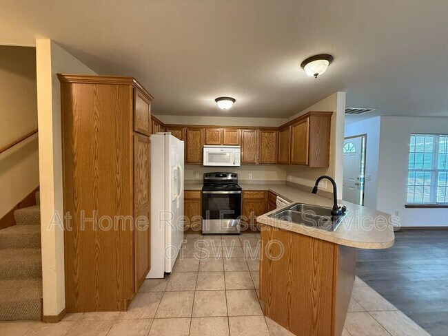 Foto del edificio - 726 Pinhook Dr