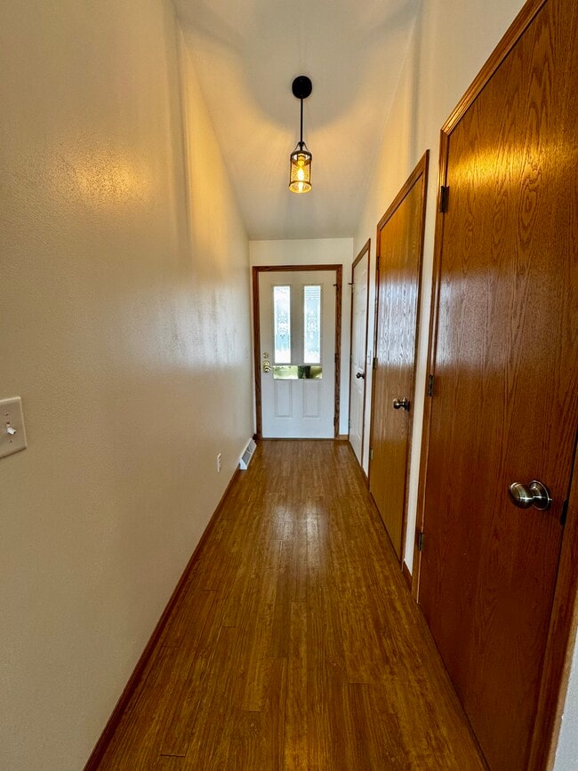 Entry Way - 3719 S Berryfield Ln