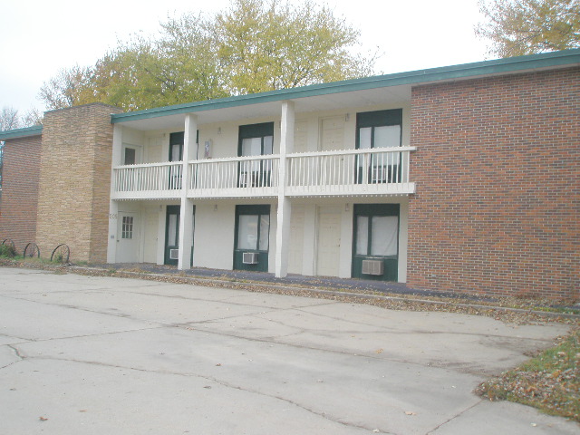Primary Photo - 205 N Grove St