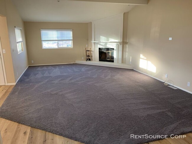 Building Photo - 3 Bedroom Home For Rent in Acton on 5 acres!