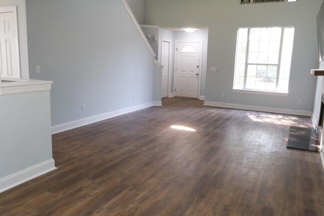 Foto del edificio - 1003 Providence Way