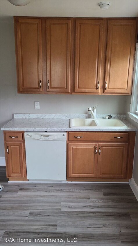 Foto del edificio - 4 br, 1 bath House - 303 Seven Pines Avenue