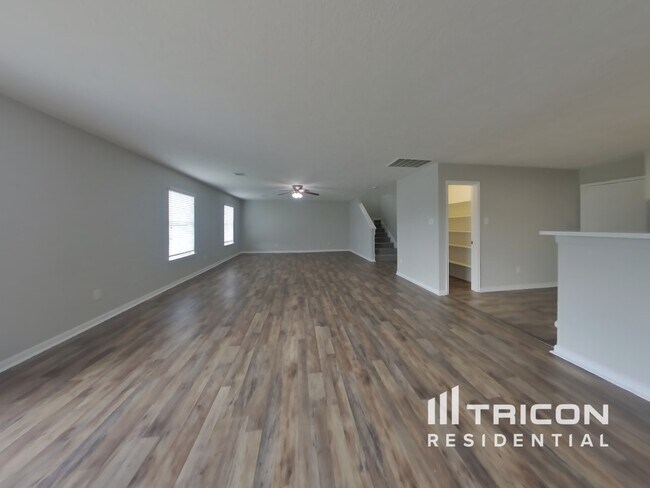 Foto del edificio - 29315 Legends Bluff Dr