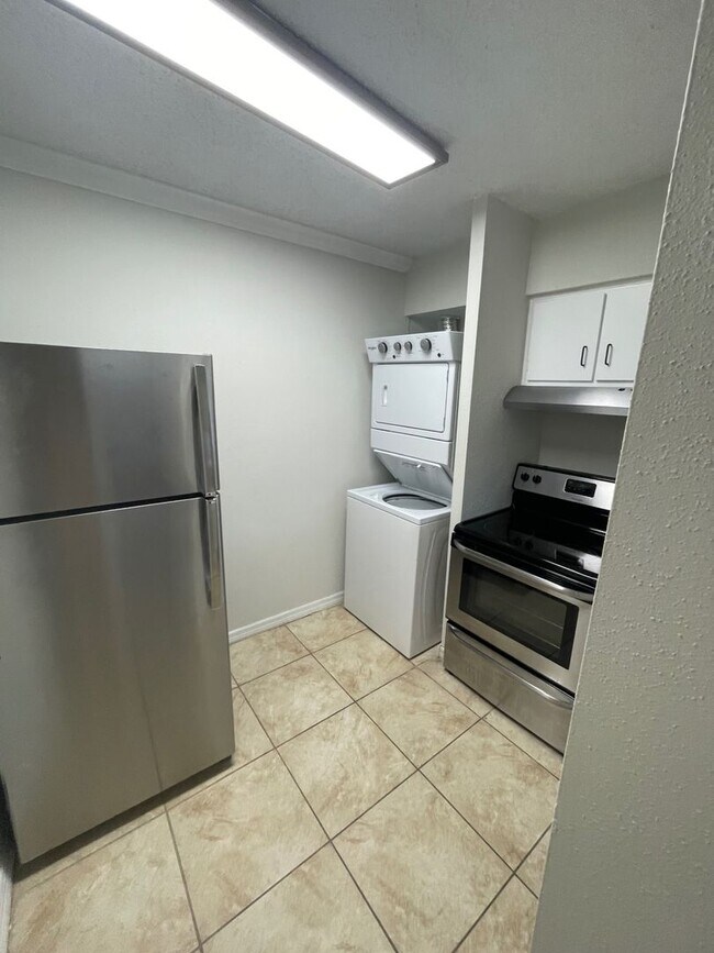 Foto del edificio - Charming studio in Altamonte Springs, Avai...