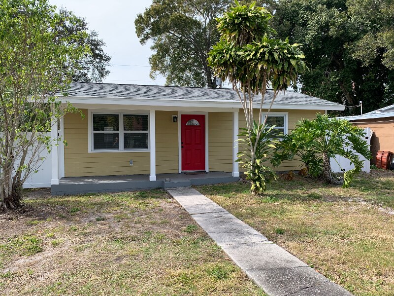 Foto principal - 2619 Miriam St S