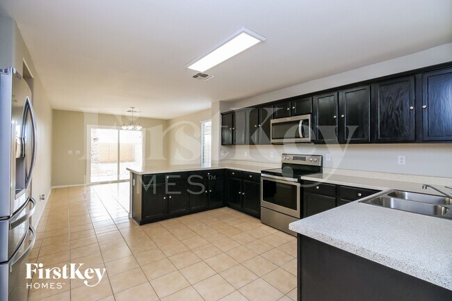 Foto del edificio - 941 E Leslie Ave