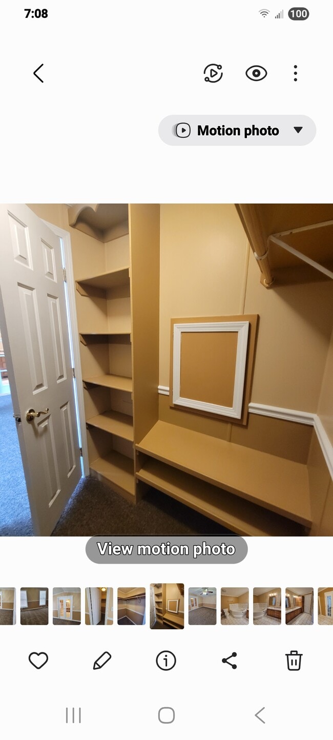 Foto del edificio - 3033-3012 12th Ave