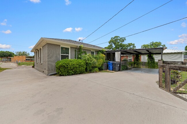 Foto del edificio - 1113 N New Rd