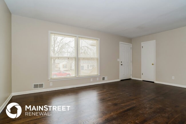 Foto del edificio - 8130 McGee St