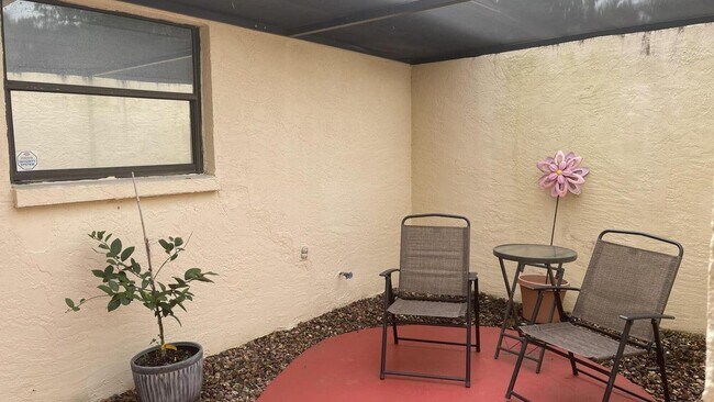 Building Photo - 8056 Sunset Ct
