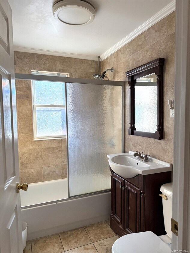 Foto del edificio - 42-47-47 194th St