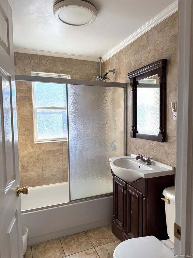 Building Photo - 42-47-47 194th St