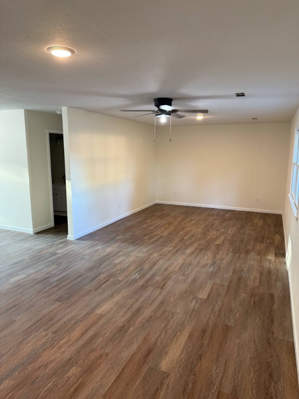 Building Photo - 7209 S Chautauqua St