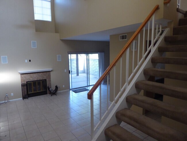 Building Photo - COMING SOON! Mountain View Courtyards 3 Be...