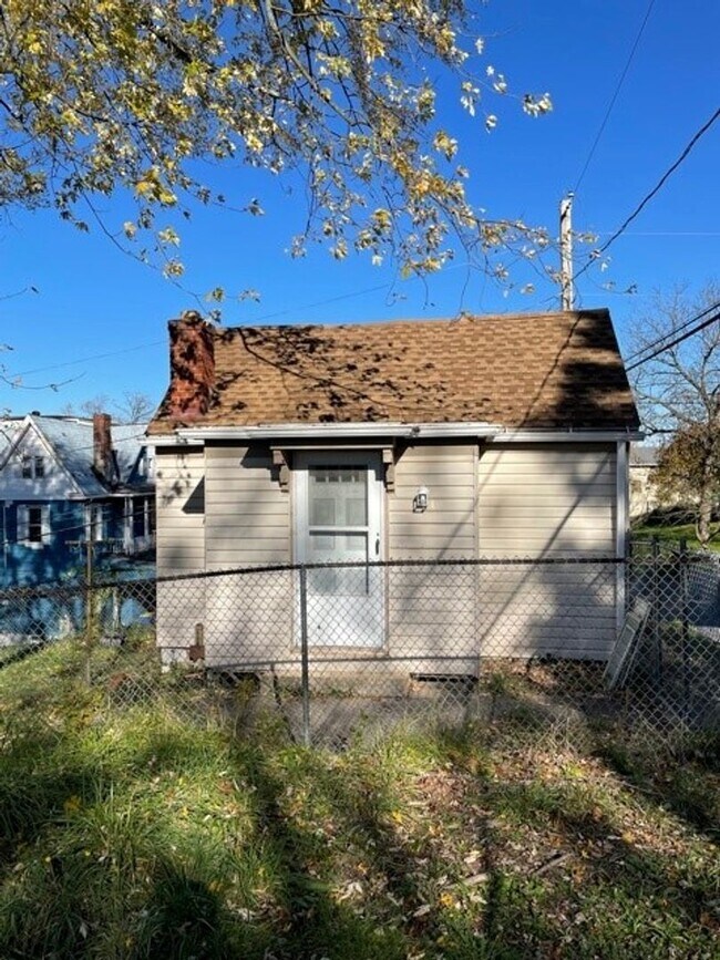 Foto del edificio - 1 Bedroom 1 Bath Single Family Home in Obe...