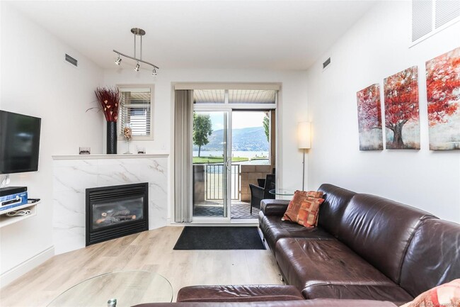 Building Photo - 1128 Sunset Dr