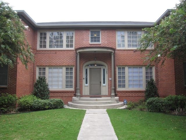 Primary Photo - 7447 St Charles Ave