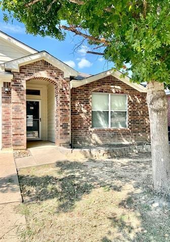 Primary Photo - 1737 White Feather Ln