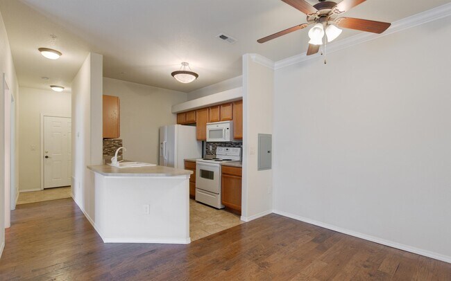 Foto del edificio - 5353 Palomino Ranch Point