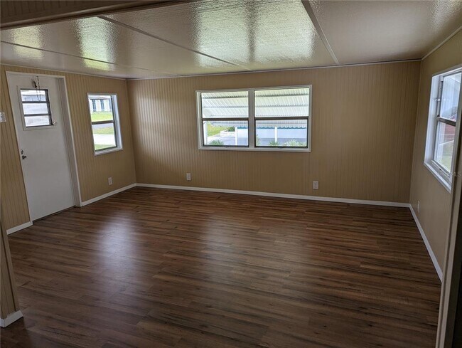 Building Photo - 39518 Sterling Dr