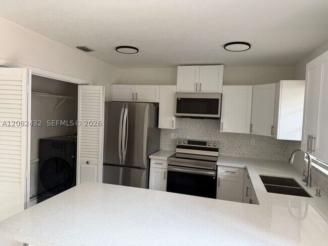 Foto del edificio - 710 SW 114th Ave