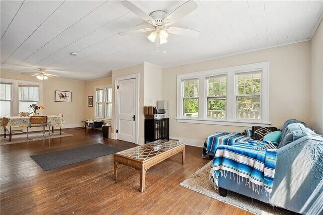 Foto del edificio - 1020 28th St