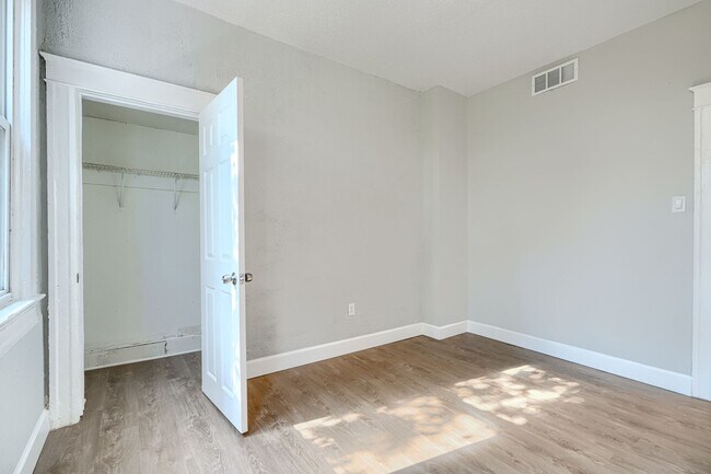 Foto del edificio - 2800 Harford Rd