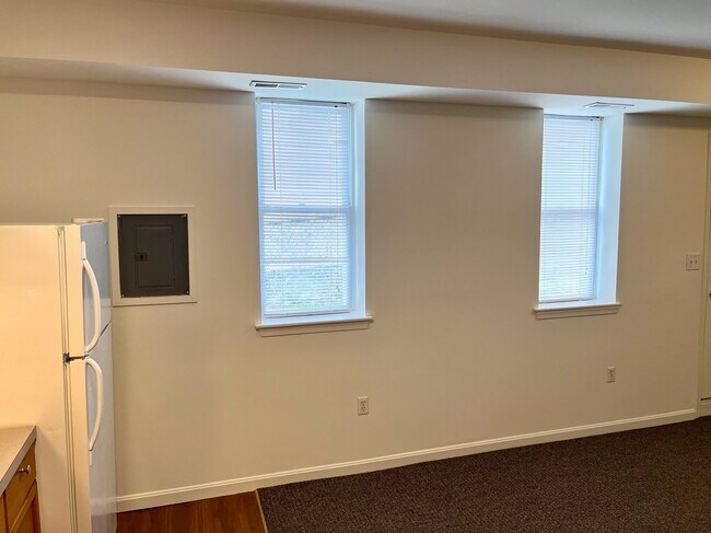 Foto del edificio - 1104 W 38th St