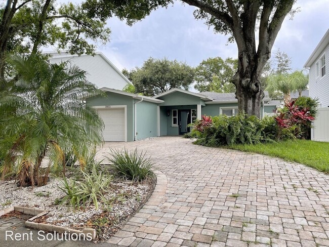 Building Photo - 3 br, 2 bath House - 3903 W Corona St