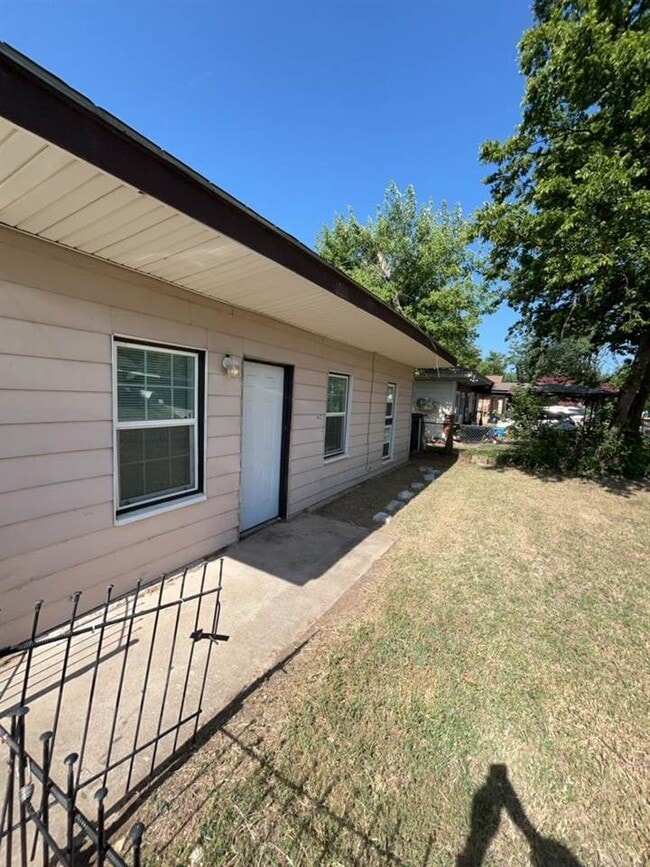 Foto del edificio - 1308 NW Williams Ave