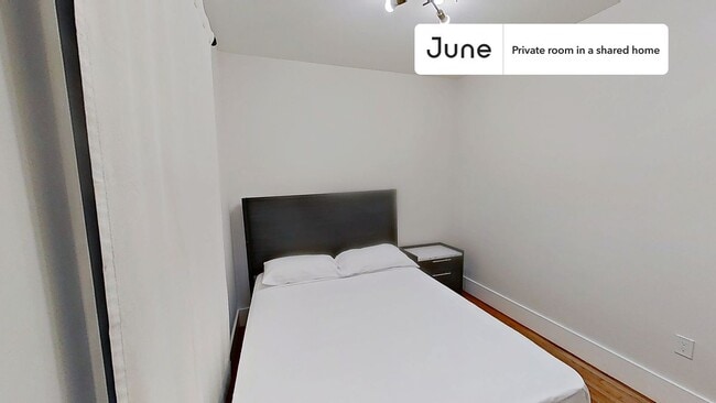 Foto del edificio - Room in Shared 5 bed/2 bath home