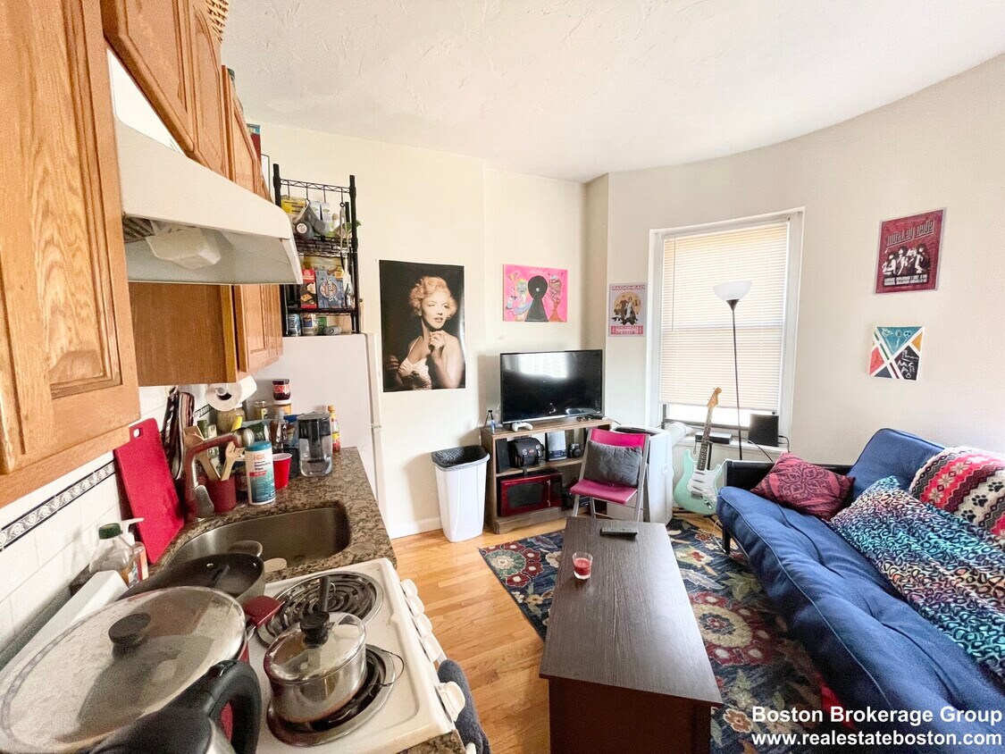 Primary Photo - 311 Huntington Ave