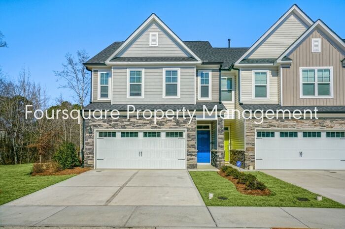 Primary Photo - End Unit Townhome | Built-In Closets | 2nd...